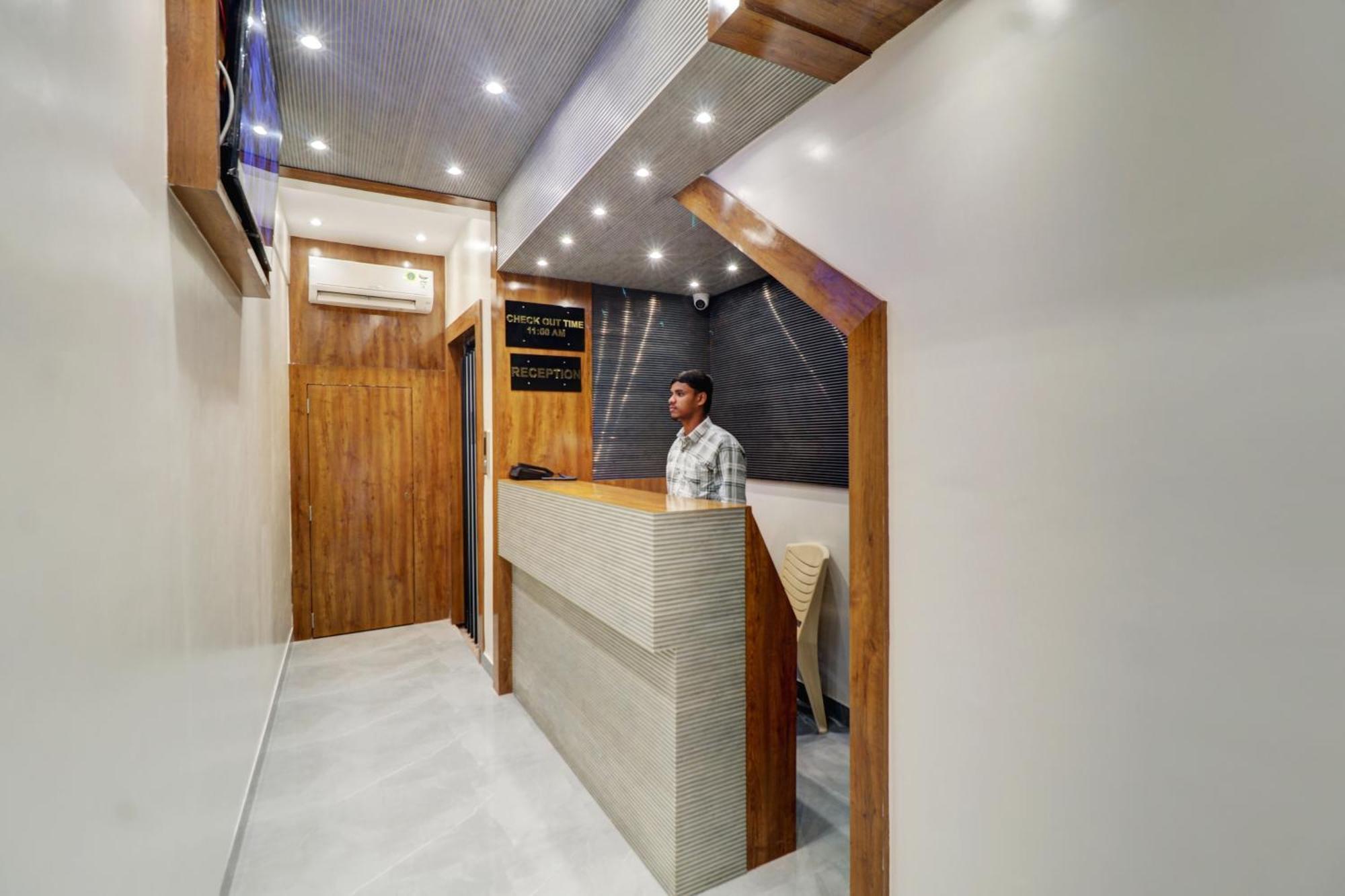 Hotel Enigma Inn Mumbai Ngoại thất bức ảnh